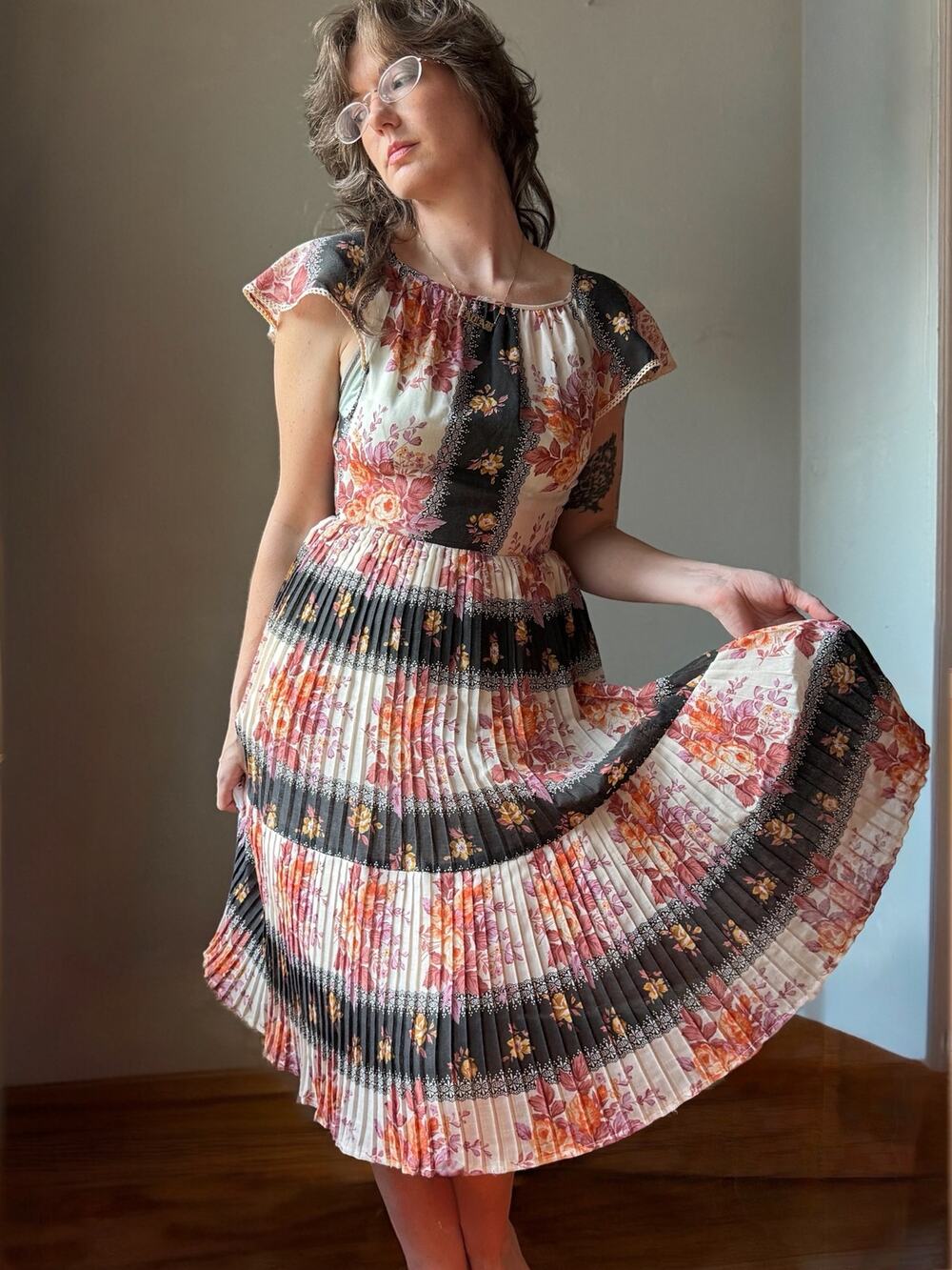 Vintage 70s Cotton Floral Dress | Autumn Stripe Pleated | Flutter Sleeve | XS